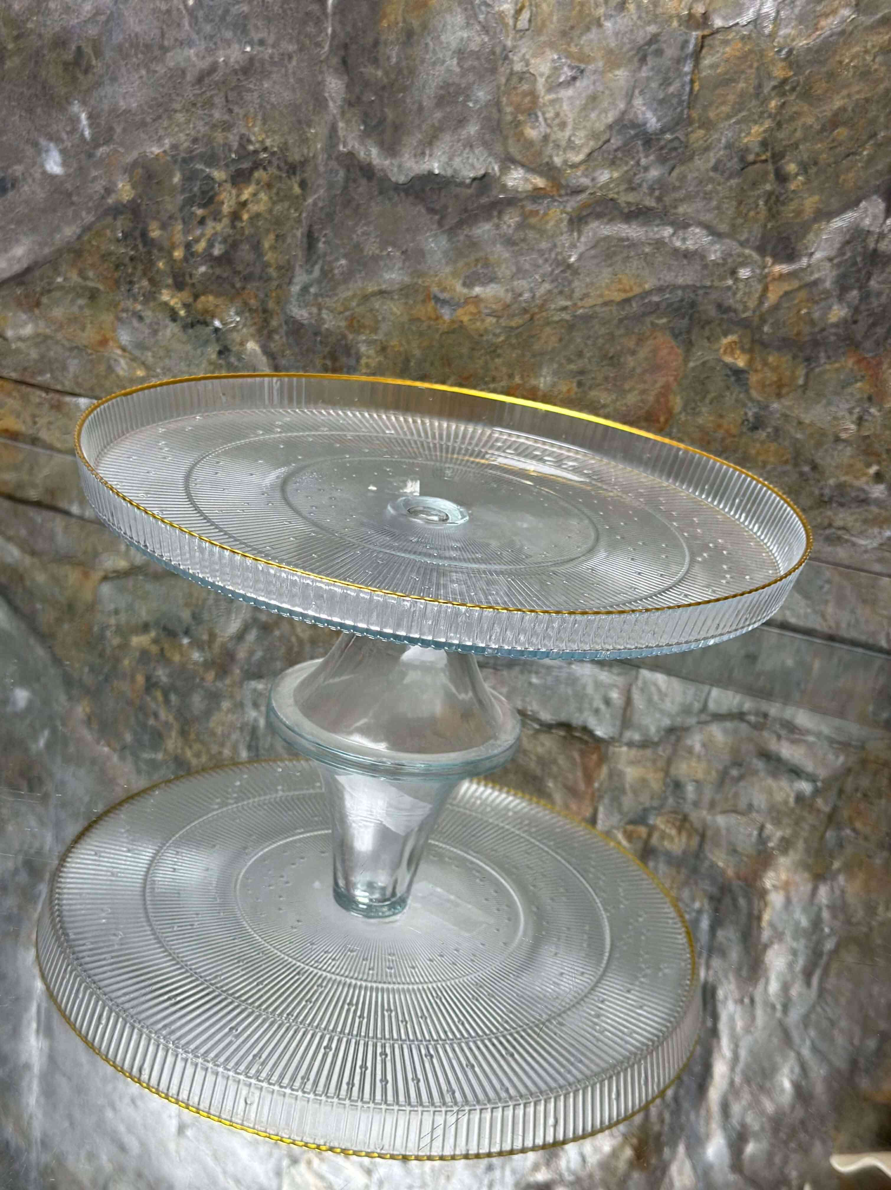 Présentoir à gâteau sur pied rond en verre 