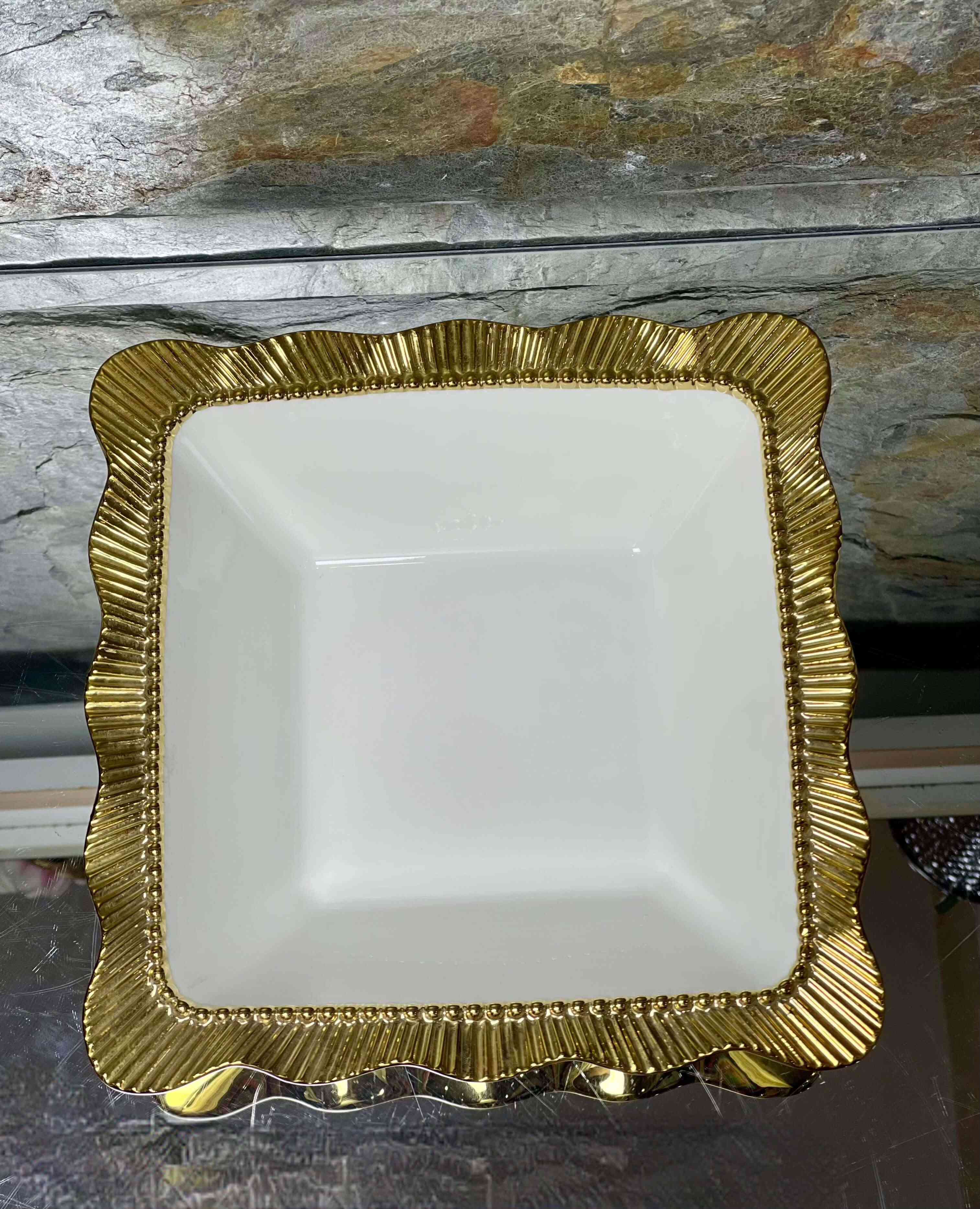 Saladier de Presentation Carré 18* 18*7 cm 