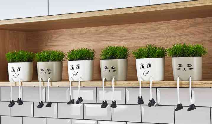  Plante artificielle en pot