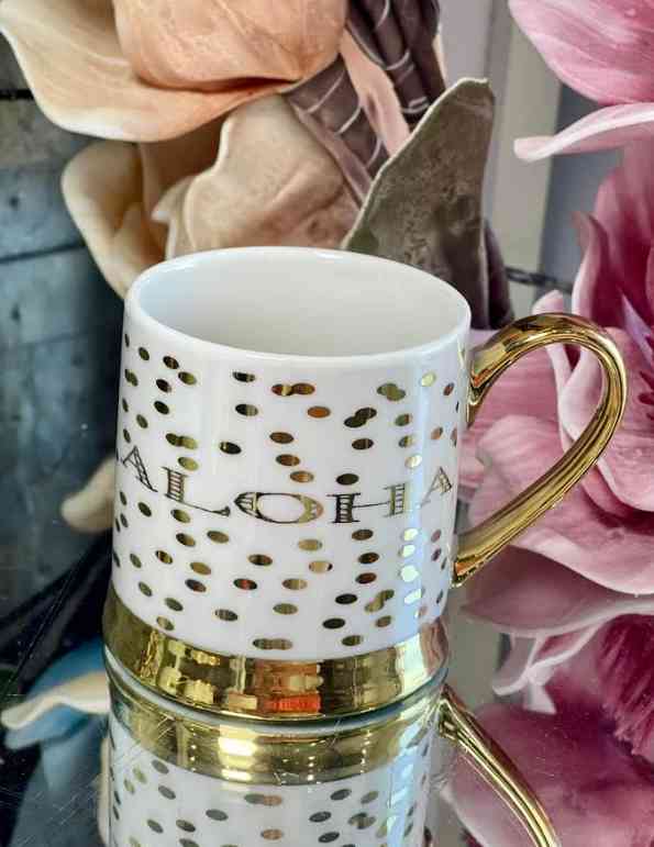 mug doré  en porcelaine 