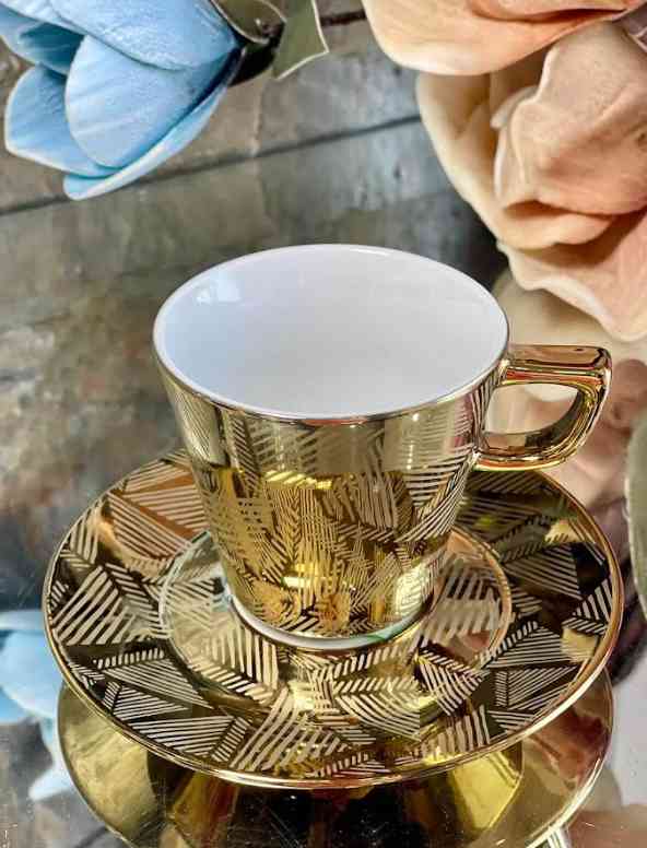 Mug avec sous tasse en porcelaine 